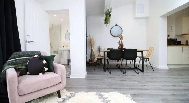 Minister House Apt 1 by Tŷ SA