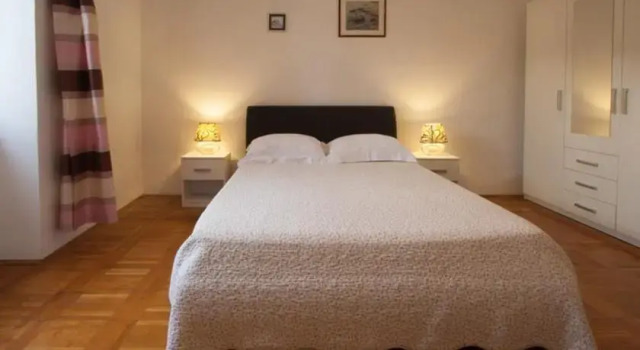 Apartment Vedrica, Prenota Appartamento Splitska 