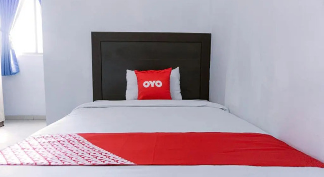 Camera Standard SUPER OYO 1565 Hotel Homiko