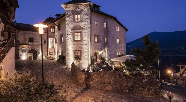 Hotel Ansitz Steinbock, Забронировать Отель Отели Вилландро с завтраком, Завтраки