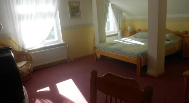 Poska Villa Guesthouse, Забронировать Вилла Отели Таллина 3 звезды, рядом с Музей искусства во дворце Кадриорг, 3*