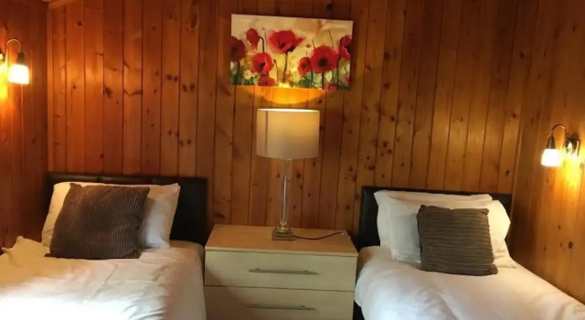 Шале Snowdrop 10-Hot Tub-Woodlandlodges-St Clears-Pembrokeshire