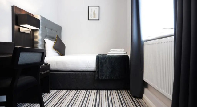 Одноместный номер Standard Airways Hotel London