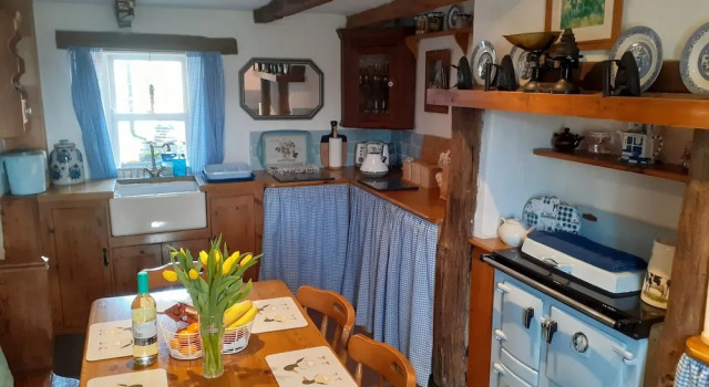 Коттедж 300 year old tradition irish cottage