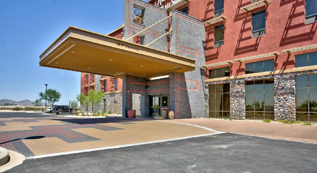 Номер Standard Hampton Inn & Suites Scottsdale at Talking Stick