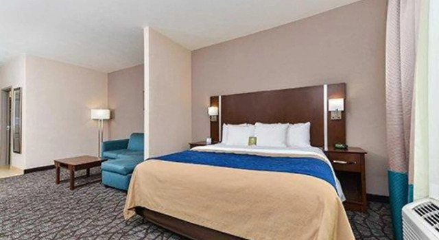 Люкс Holiday Inn Express & Suites Junction City by IHG