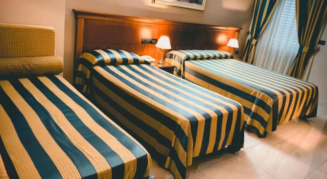 Четырёхместный номер Economy Hotel Niagara