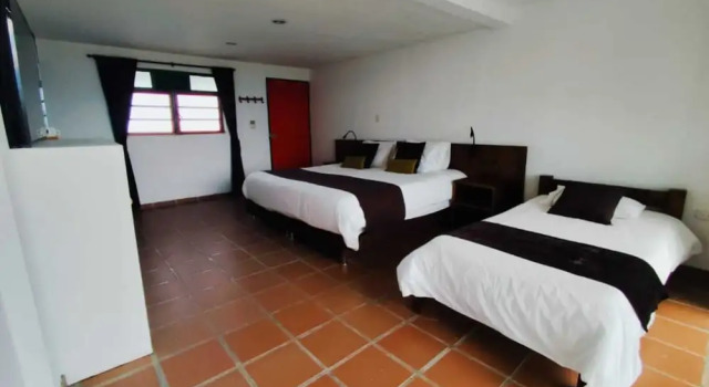Двухместный номер Standard Sierra Morena Hotel