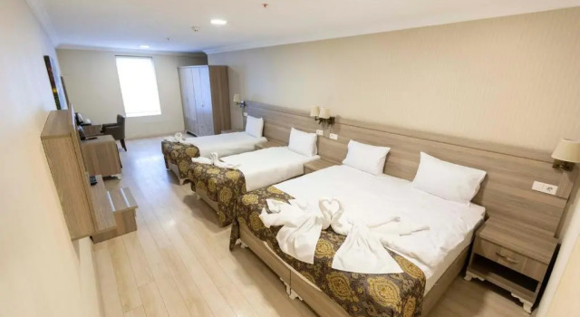 Четырёхместный номер Standard World Point Hotel Besyol