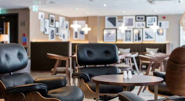 AC Hotel by Marriott Birmingham, Забронировать Отель Бирмингем Уэст-Мидлендс, рядом с Royal Birmingham Society of Artists