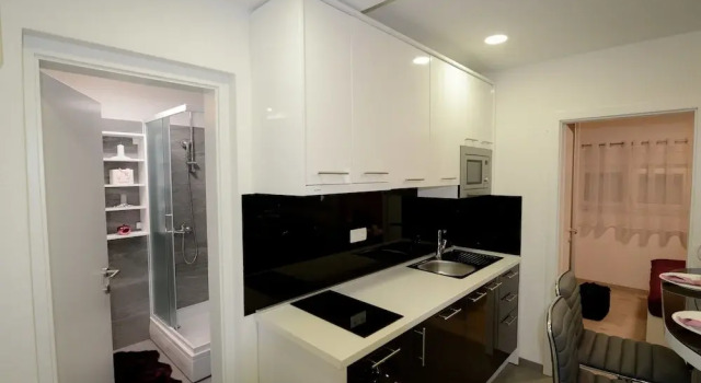 Апартаменты с балконом и с красивым видом из окна Apartments Julijana