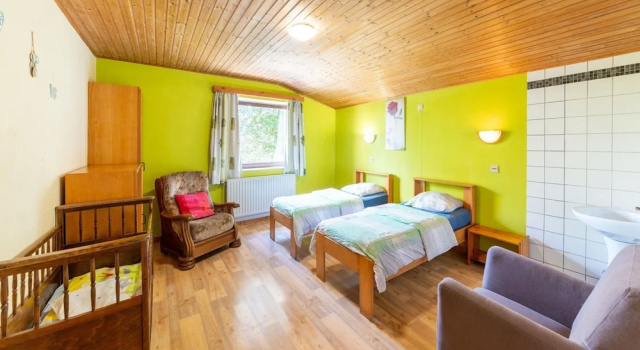 Коттедж Holiday home in Montleban with garden