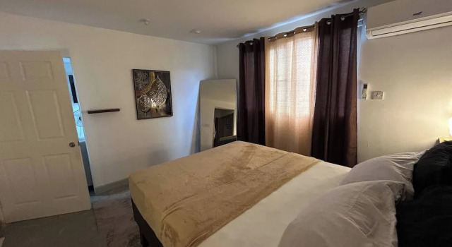 Modern Luxury Condo With Pool Access in Kingston, Jamaica