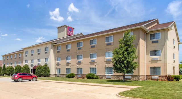 Номер Standard Comfort Suites Cedar Falls Industrial Park