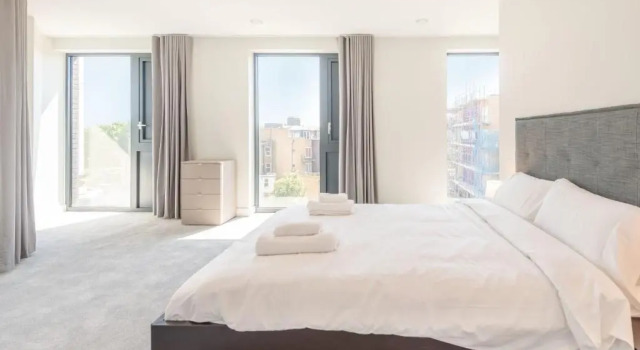 Апартаменты с 2 комнатами Spacious and Bright Apartments in Brentford