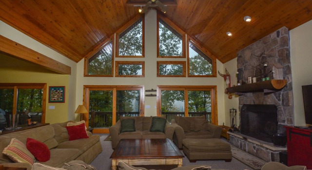 All Decked Out 4 Bedroom House, Buchen Sie Hotel Hotels in Maryland mit Parkplatz, Parkplätze