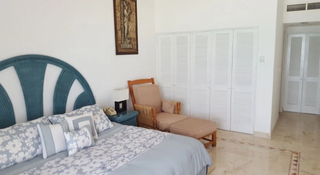 Luxury Beachfront Condo in Royal Sunset Fishermens Resort spa, Rezerwuj Ośrodek wypoczynkowy Playa del Carmen Quintana Roo