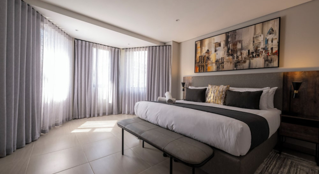 Апартаменты Luxury с 2 комнатами с балконом и с видом на город Lux Leisure Apartment Hotel Sandton