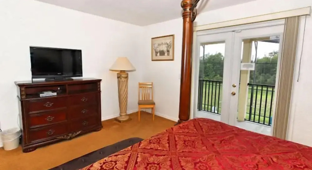 Вилла с балконом Birkdale Pool House