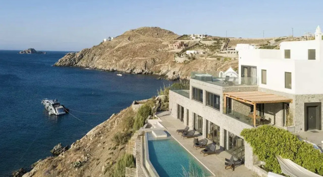 Waterfront Villa With Private Pool