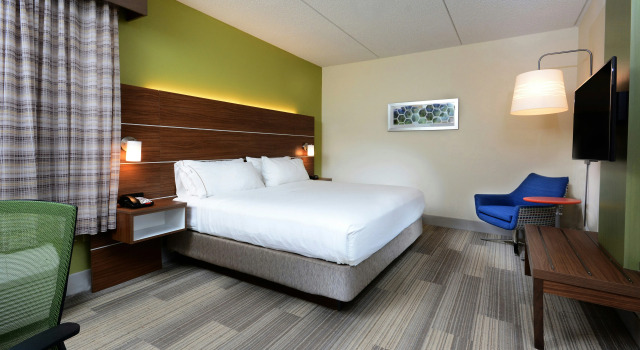 Holiday Inn Express & Suites Raleigh Durham Airport at RTP by IHG, Забронировать Отель Дарем Raleigh-Durham Metropolitan Area