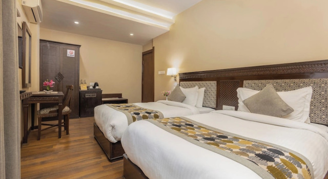 Casa De Himalaya Hotel and Apartment, Забронировать Апартаменты/квартира Отели Катманду с парковкой, рядом с Garden of Dreams, Парковка