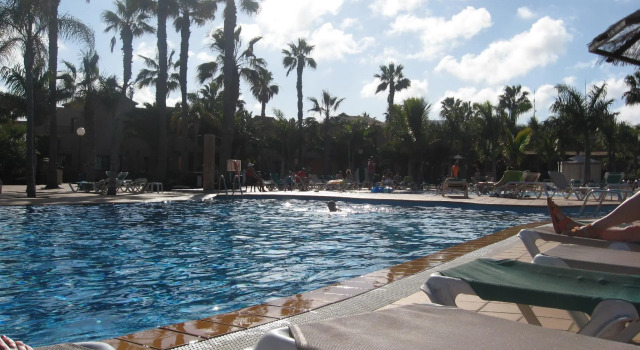 Sunny, Cosy Apartment on Ist Floor of Holiday Complex, Prenota Appartamento Hotel a Isole Canarie con parcheggio, Parcheggio