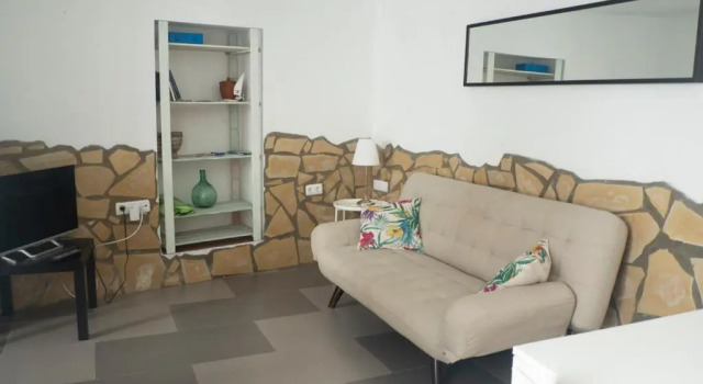 Casa Laura, Забронировать Отель Вехер-де-ла-Фронтера Коста-де-ла-Лус