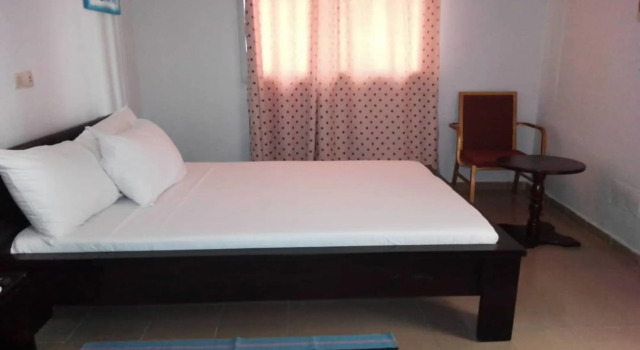 Villa Onelis, Boek Villa Cocody 