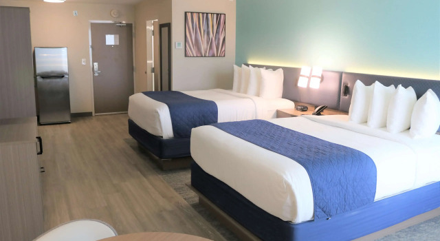 Четырёхместный номер Standard Best Western Aku Tiki Inn