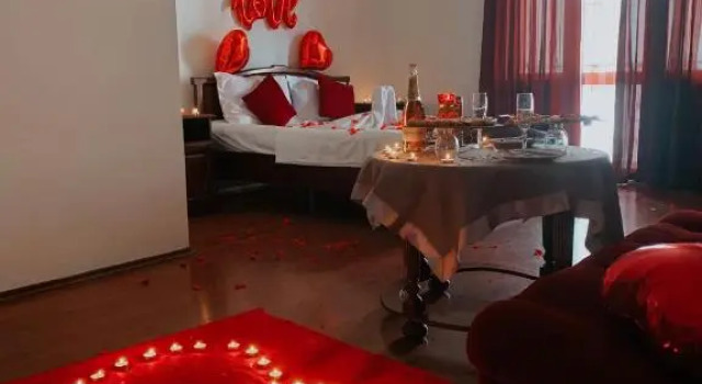 Полулюкс Отель Ritsa Hotel