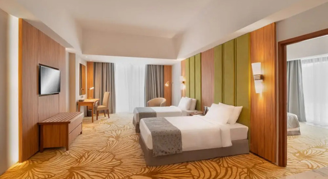 Семейный люкс Zenith Hotel Cameron