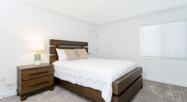 Gorgeous 5 Bd w Pool Close to Disney Champions Gate 948