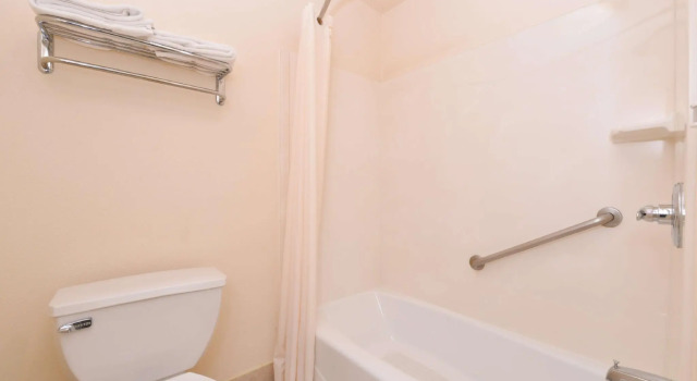Двухместный полулюкс Americas Best Value Inn San Bernardino
