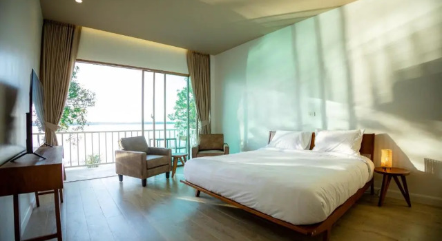 Номер Deluxe LAKE HOUSE Naka Cave