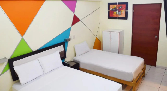 Hotel Colors Canada, Rezervasyon Otel La Victoria Lima