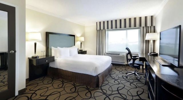 Двухместный номер Standard The Verve Boston Natick, Tapestry Collection by Hilton