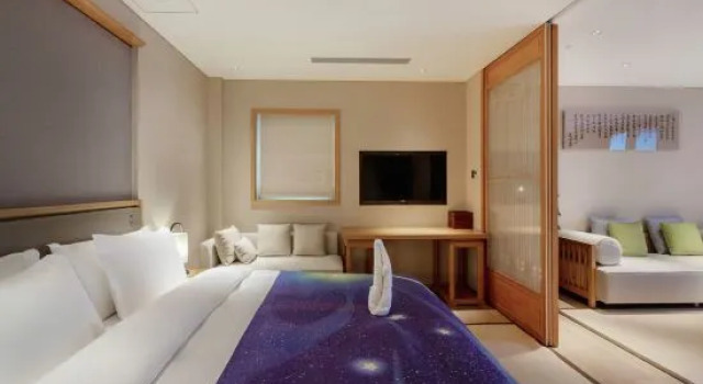 Семейный люкс Xiangyuan Yungu Holiday Hotel