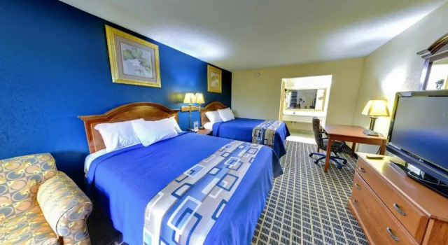 Четырёхместный номер Standard Dahlonega Mountain Inn
