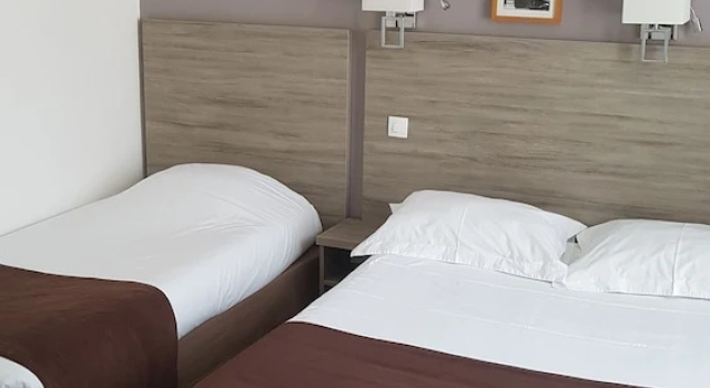 Трёхместный номер Standard Hotel Cosmos