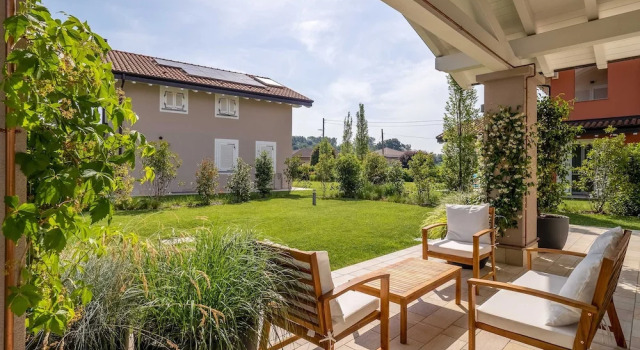 Коттедж Green Lodge - Villa Tortora