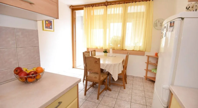 Close to the Centre, 2-bedroom Apartment Zara Verde, Забронировать Апартаменты/квартира Отели Задар с парковкой, рядом с Пляж Голден Вейв, Парковка