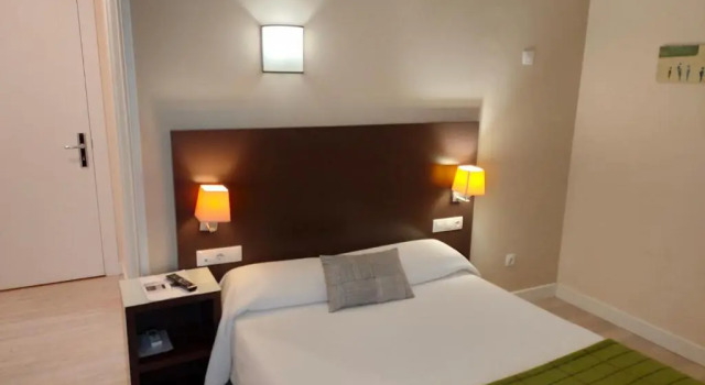 Двухместный номер Standard Hotel Arrope