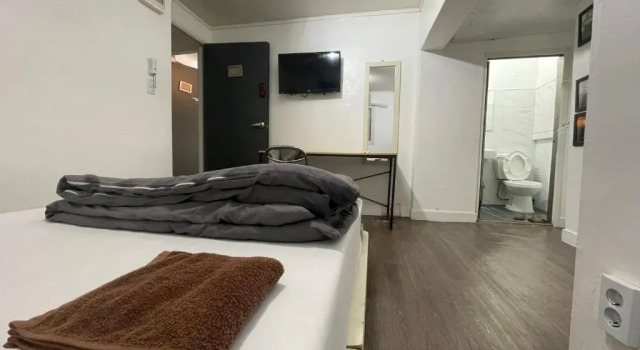 Двухместный номер Standard Itaewon Yellow Guesthouse