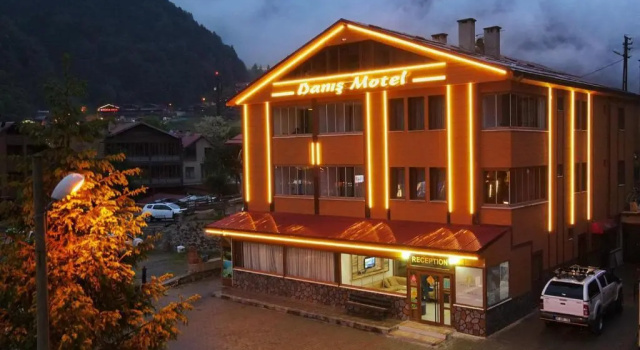 Danis Motel