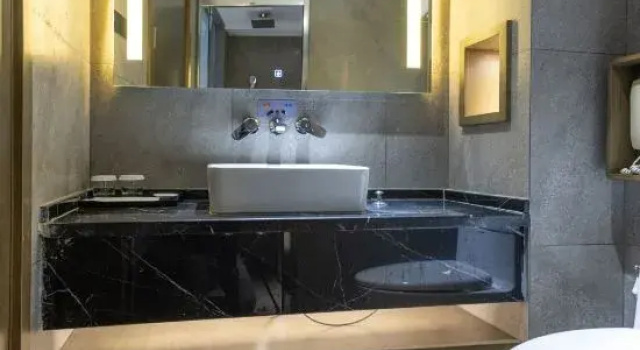 Люкс Luxury Shihe Hotel Xinyang