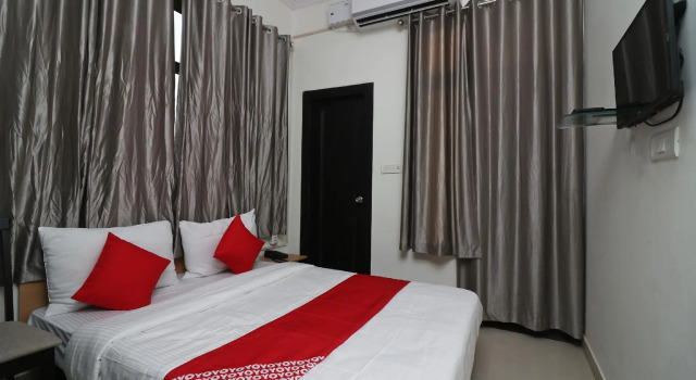 OYO Flagship 30894 Indira Nagar, Забронировать Отель Отели Лакхнау 3 звезды, 3*