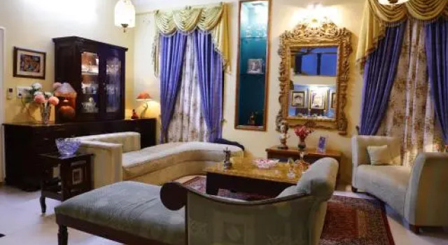 Aura Homestay Royal Villa