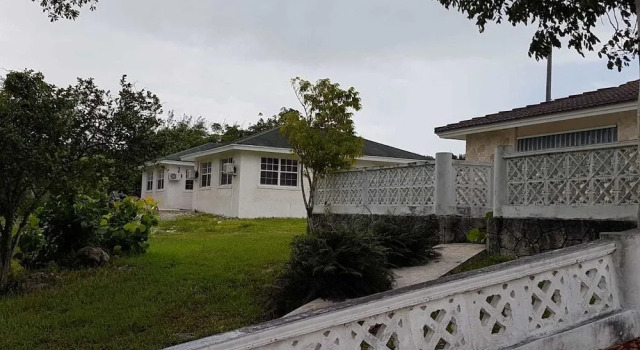 Hill Top Suites, Rezerwuj Apartamentowiec hotelowy Andros Barrier Reef Bahamy