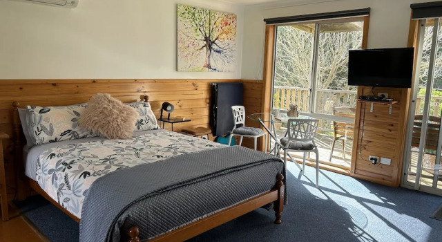 Clifton Beach Lodge, Book Vacation Home  